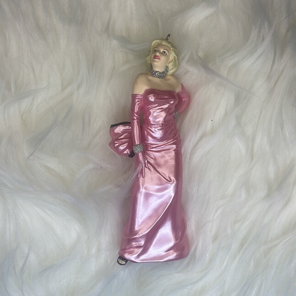 Vintage Marilyn Monroe Hallmark Keepsake Christmas Ornament / NIB / 1997 - Picture 4 of 6
